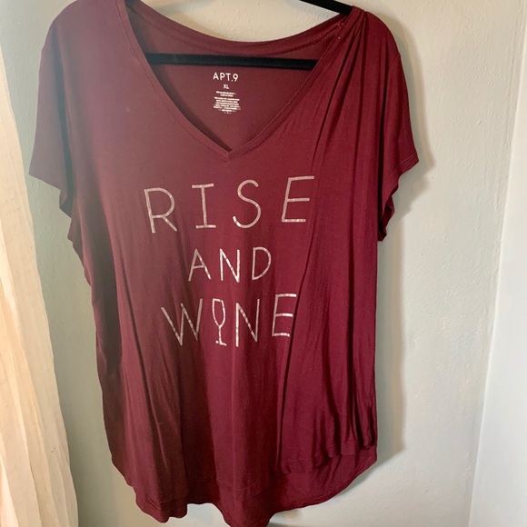 Apt. 9 Tops - 🌵Apt 9 Tee